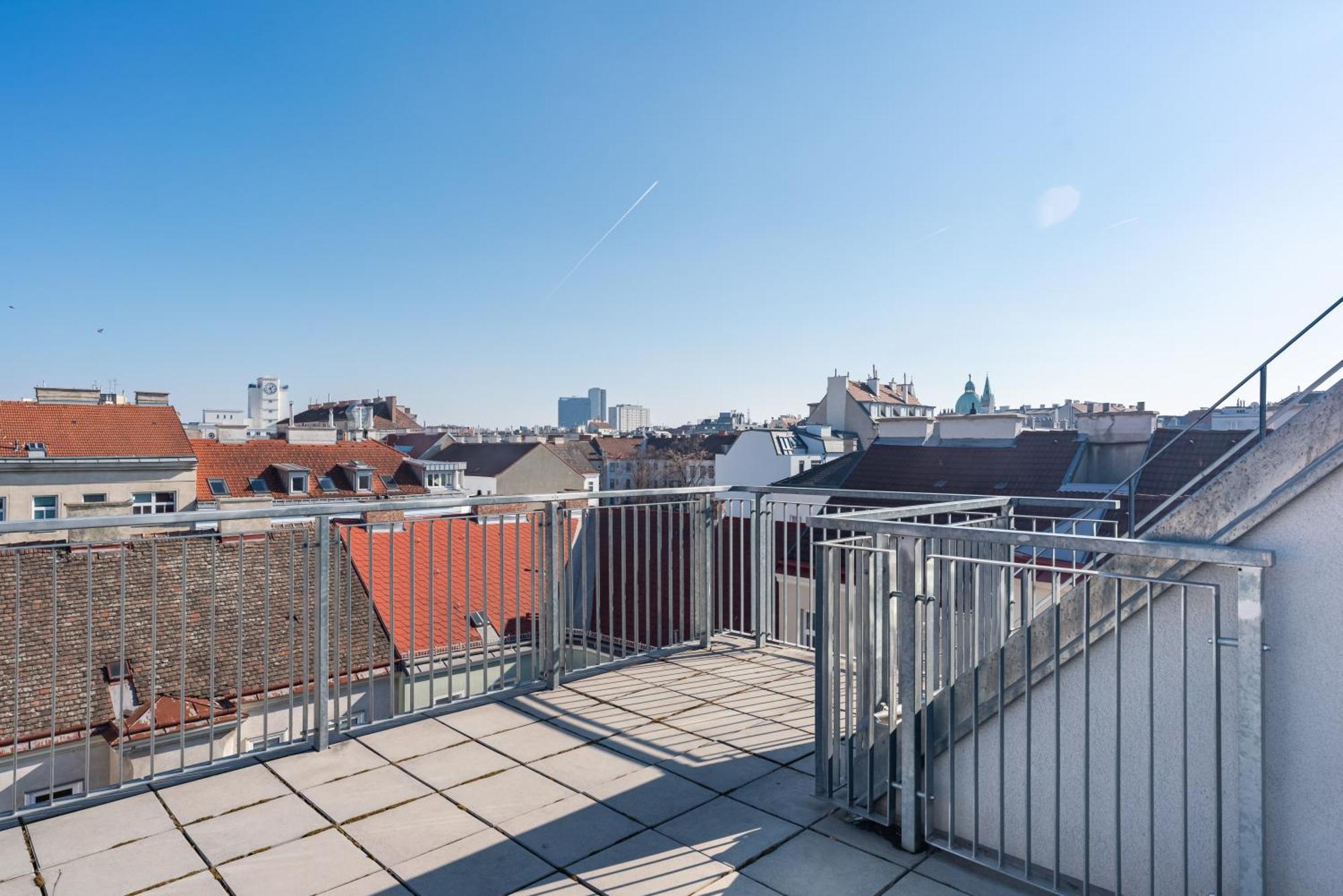 Luxury Penthouse With Rooftop Terrace Apartment